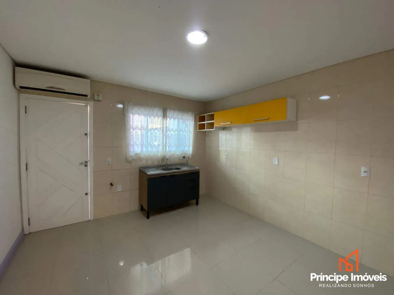 Casa com 2 quartos no Guanabara em Joinville — foto 4