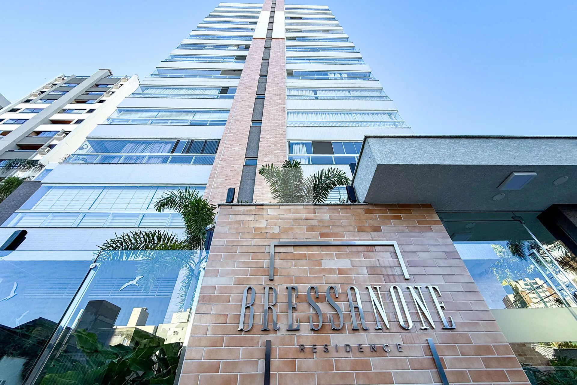 Lindo apartamento mobiliado com 3 suites na vila nova em Blumenau-SC - foto 1