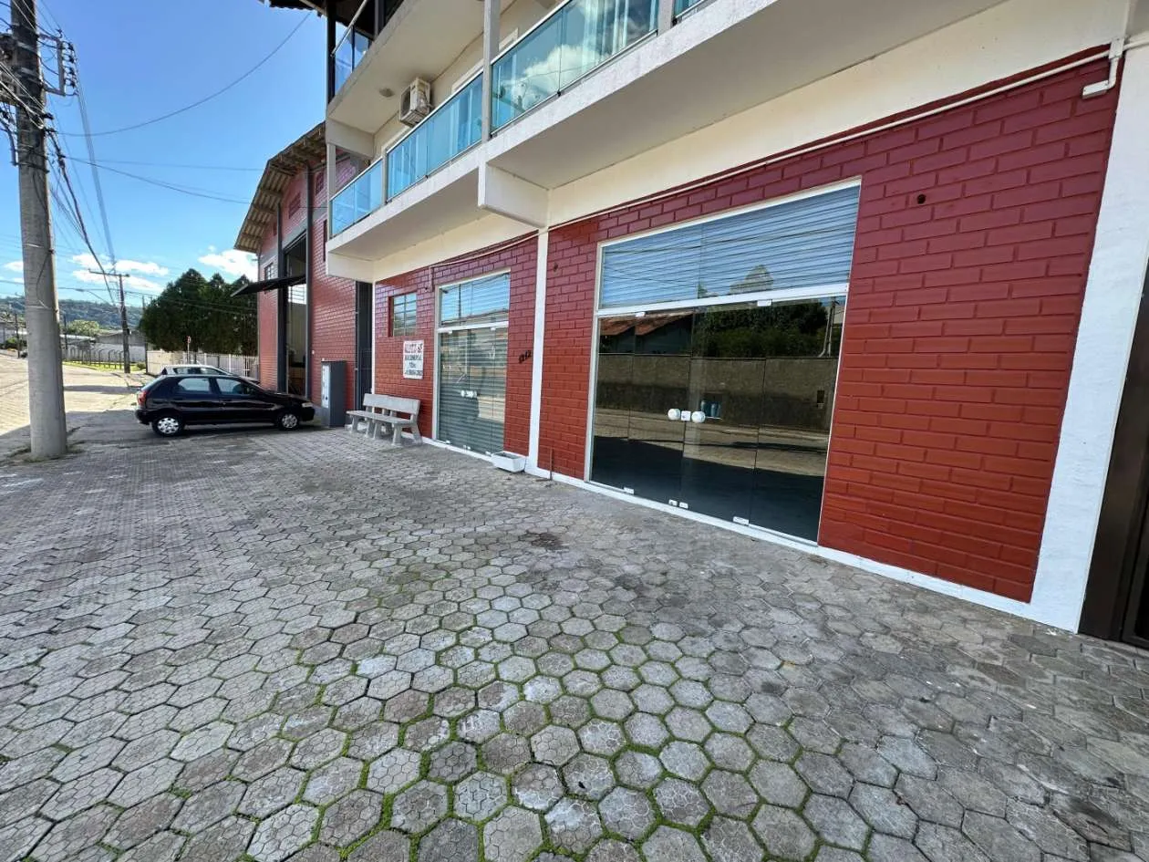 Comercial para Locação em Blumenau, Salto do Norte, 2 banheiros - foto 1