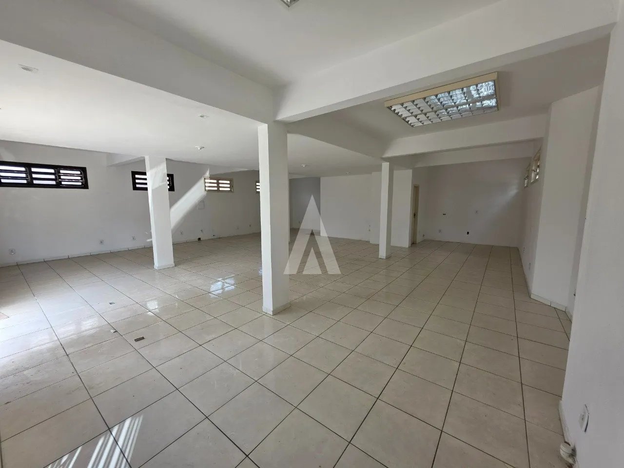 Sobrado com 341m à venda no bairro Costa e Silva em Joinville-SC por R$2.300.000,00. — foto 3