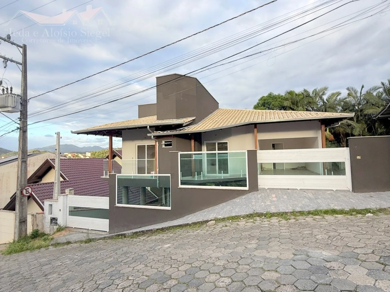 Casa de Alto padrão no Bairro Tribess em Blumenau/SC Ref. 1658 - foto 1