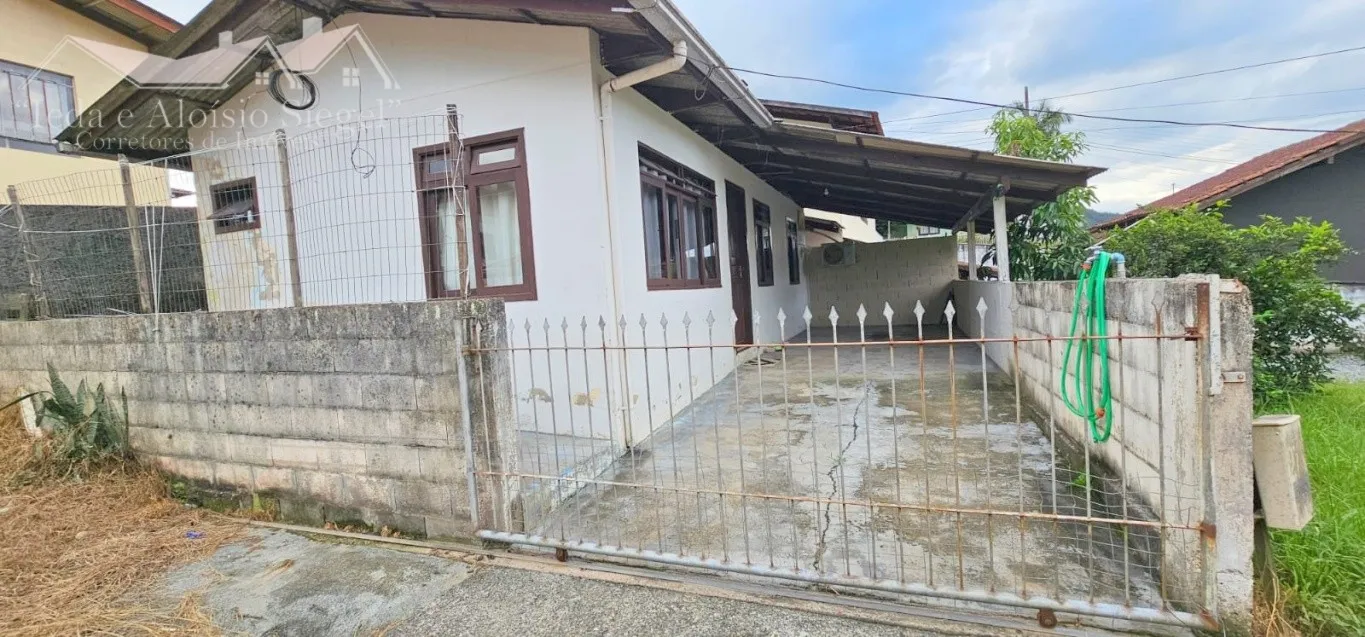 Casa com amplo terreno no Bairro Itoupavazinha em Blumenau/SC Ref. 1659 - foto 1