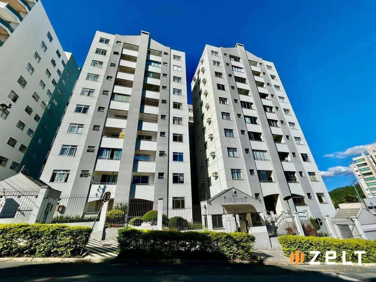 Apartamento com 3 dormitórios para alugar, 75 m por R$ 2.300,00/mês - Água Verde - Blumenau/SC - foto 1