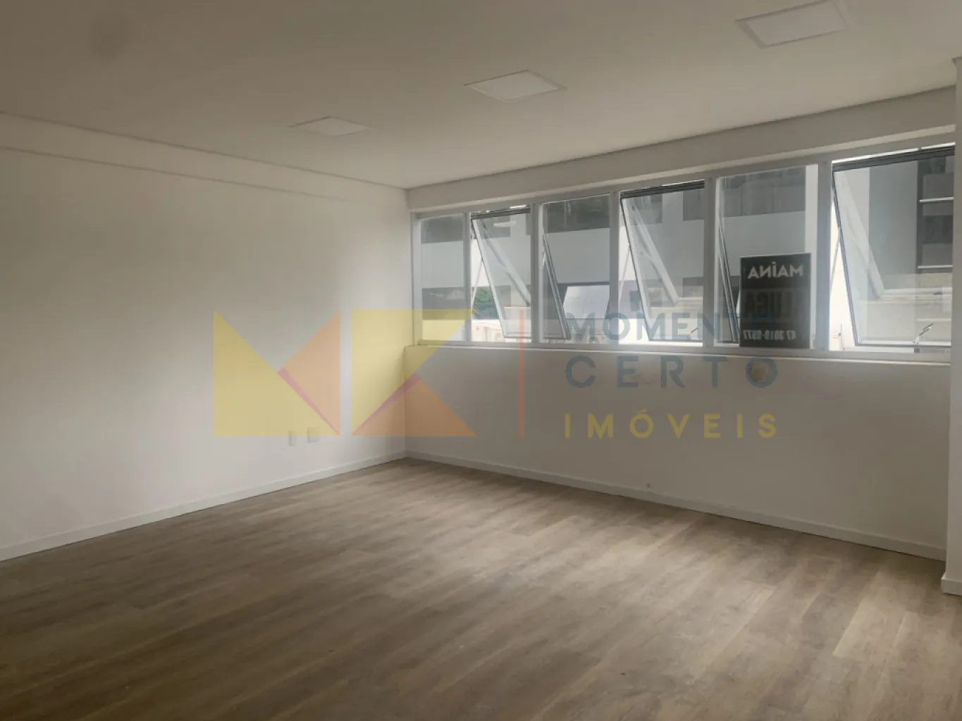 Sala Comercial Nova no centro de Blumenau para locação — foto 4