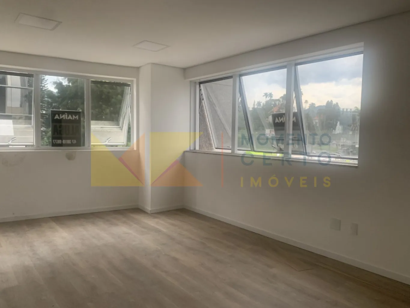 Sala Comercial Nova no centro de Blumenau para venda! — foto 5