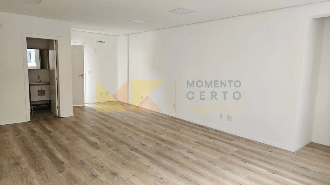 Sala Comercial Nova no centro de Blumenau para venda! — foto 7