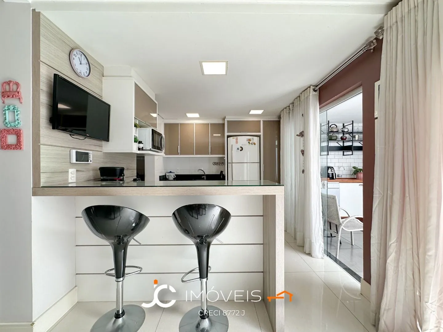 Lindo sobrado com 3 dormitórios sendo duas suites - Velha Central — foto 6