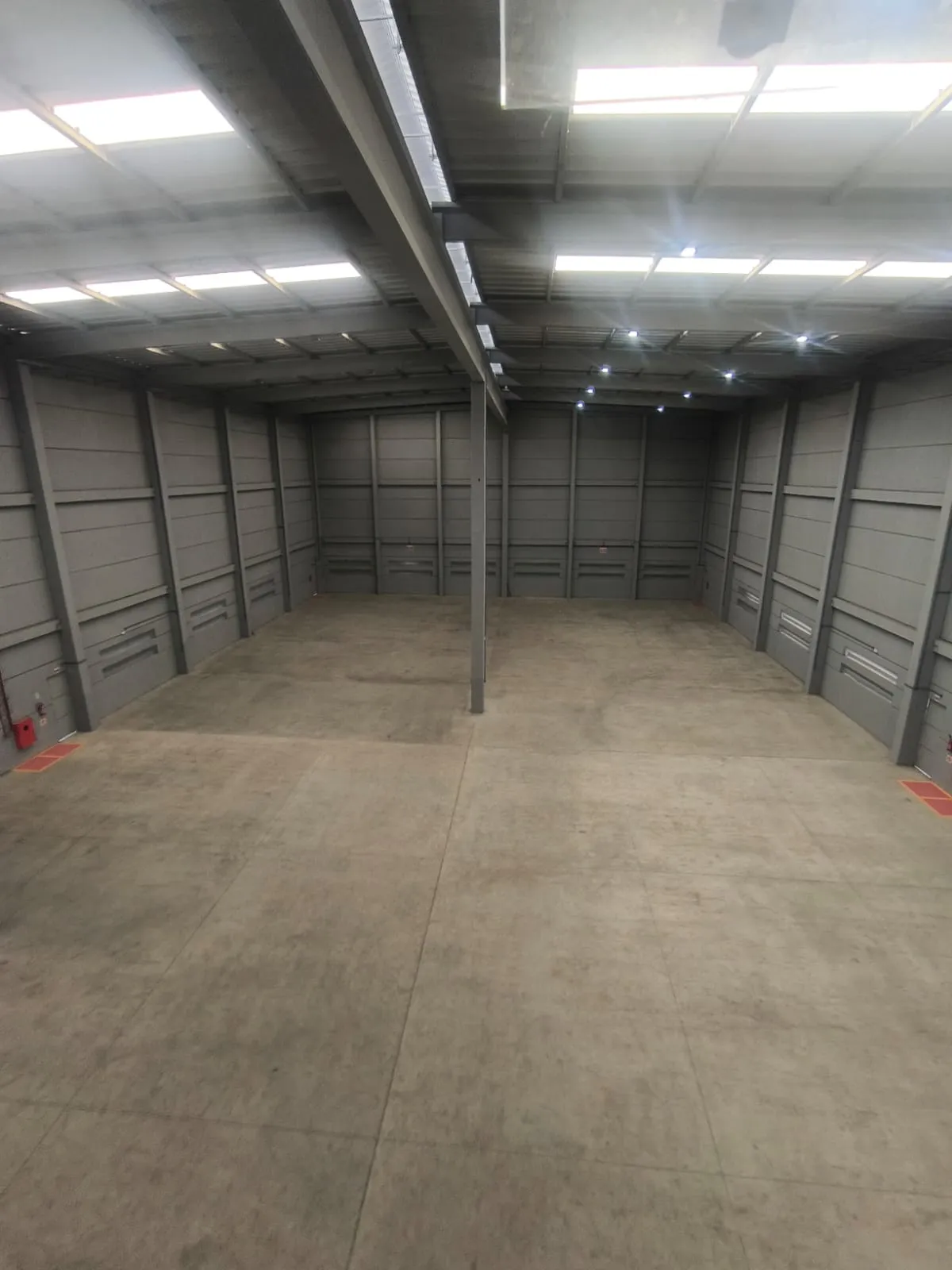 ALUGO GALPOES EM CONDOMINIO INDUSTRIAL — foto 7