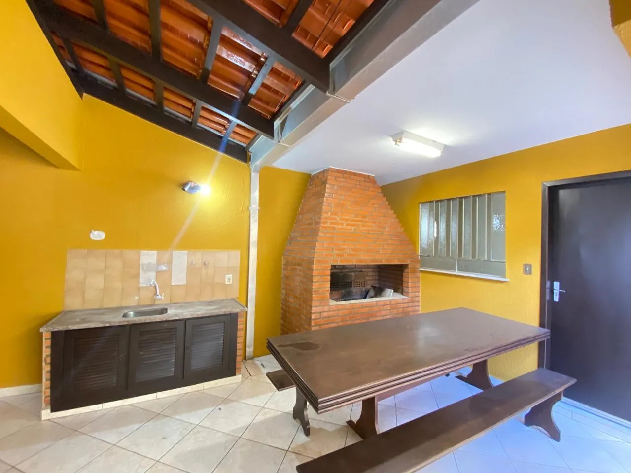 Casa com 3 dormitórios sendo 2 suítes no Bairro Velha. — foto 4