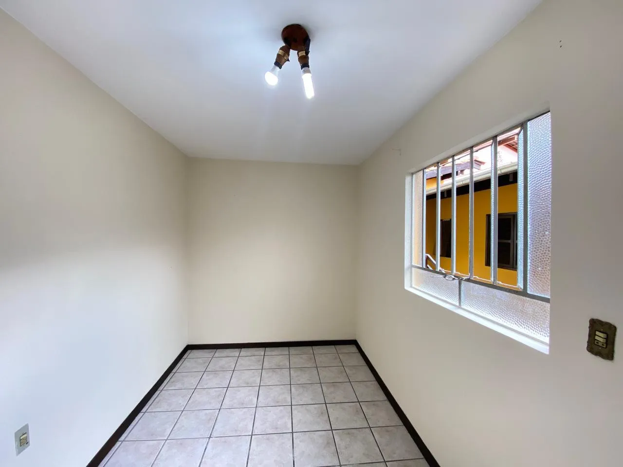 Casa com 3 dormitórios sendo 2 suítes no Bairro Velha. — foto 7