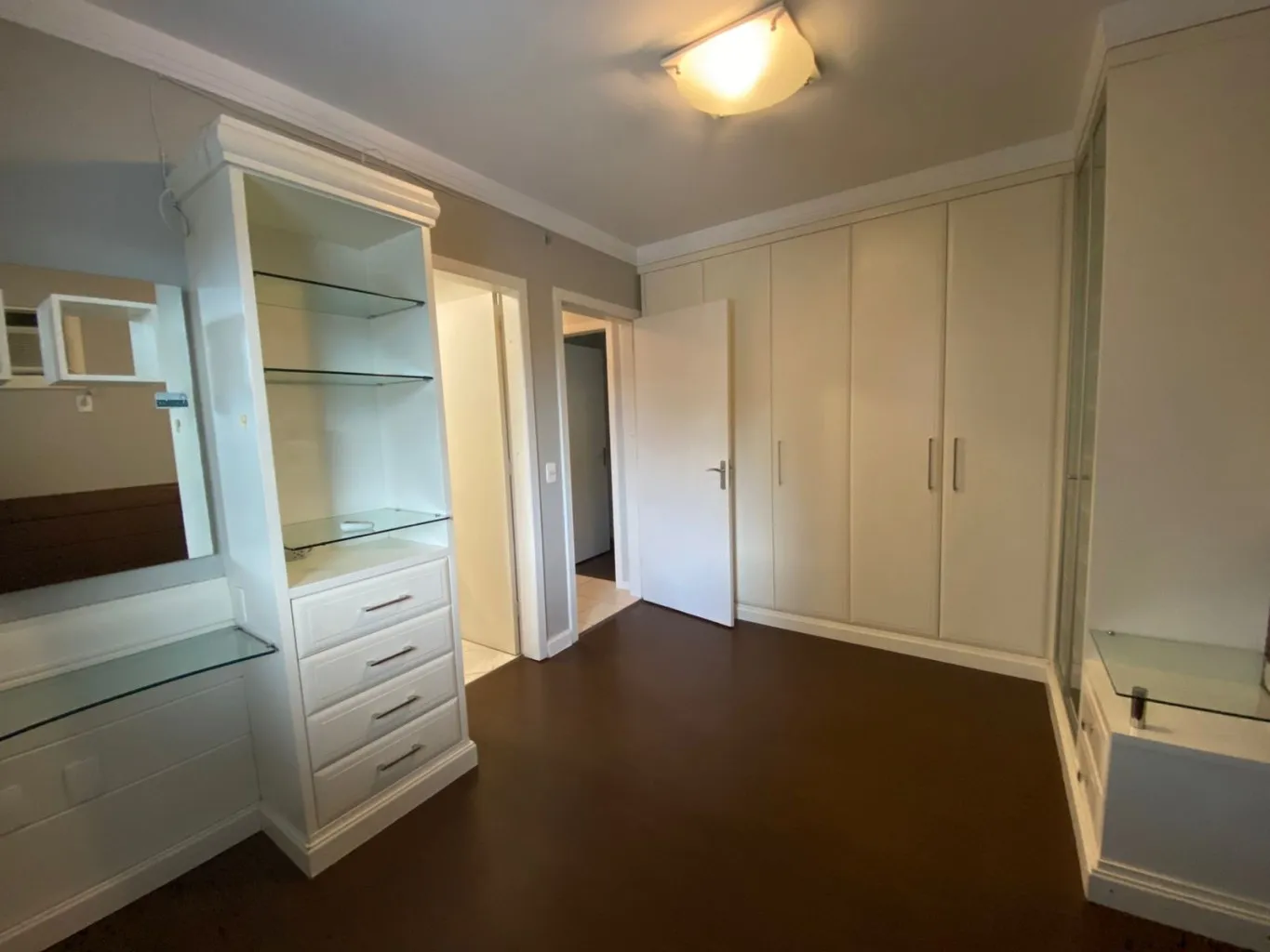 Apartamento com 2 quartos, sendo uma suíte, a 5 minutos do Centro. — foto 2