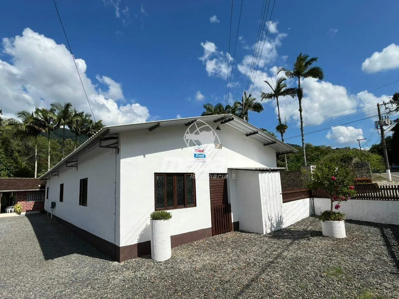 Galpão Comercial/Industrial Exclusivo para Alugar em Indaial (Estrada das Areias) - 180 m, 5 Vagas - foto 1