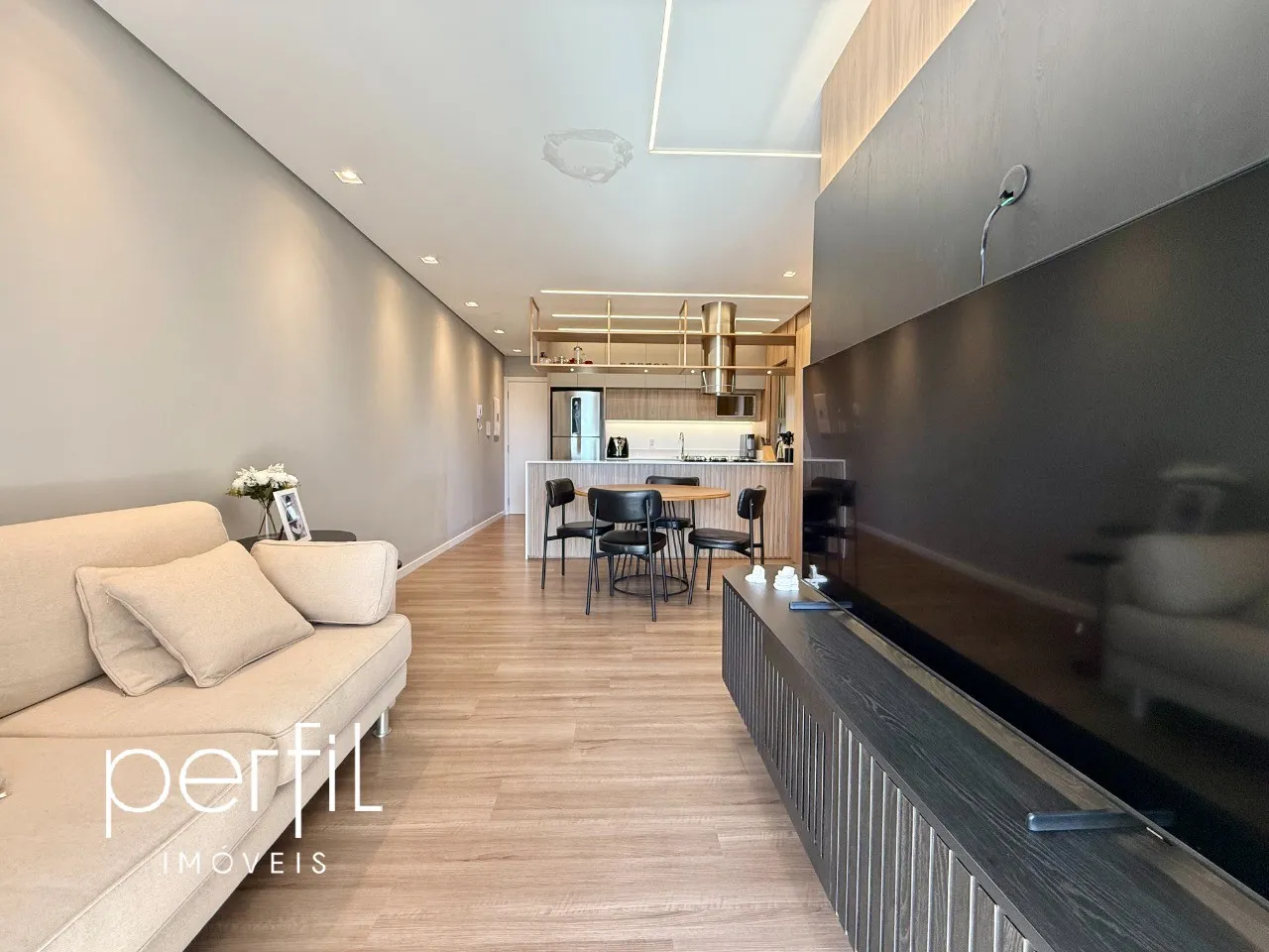 Apartamento à venda com 3 quartos e 1 suíte, 2 vagas, 83m² no Anita Garibaldi, Joinville — foto 3