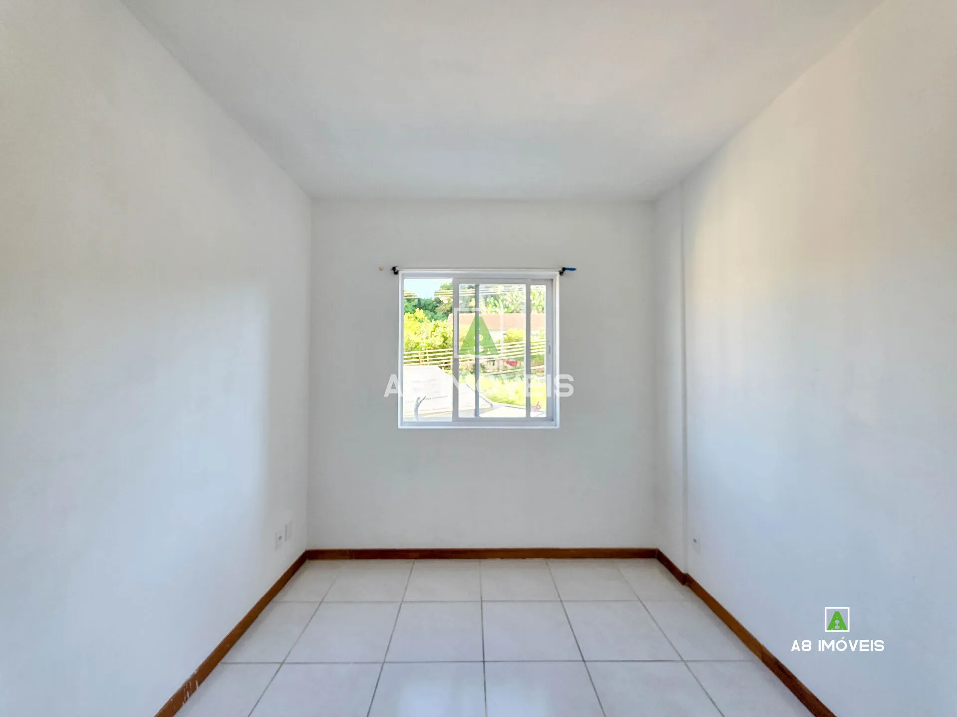 APARTAMENTO 2 QUARTOS - SACADA COM CHURRASQUEIRA — foto 5