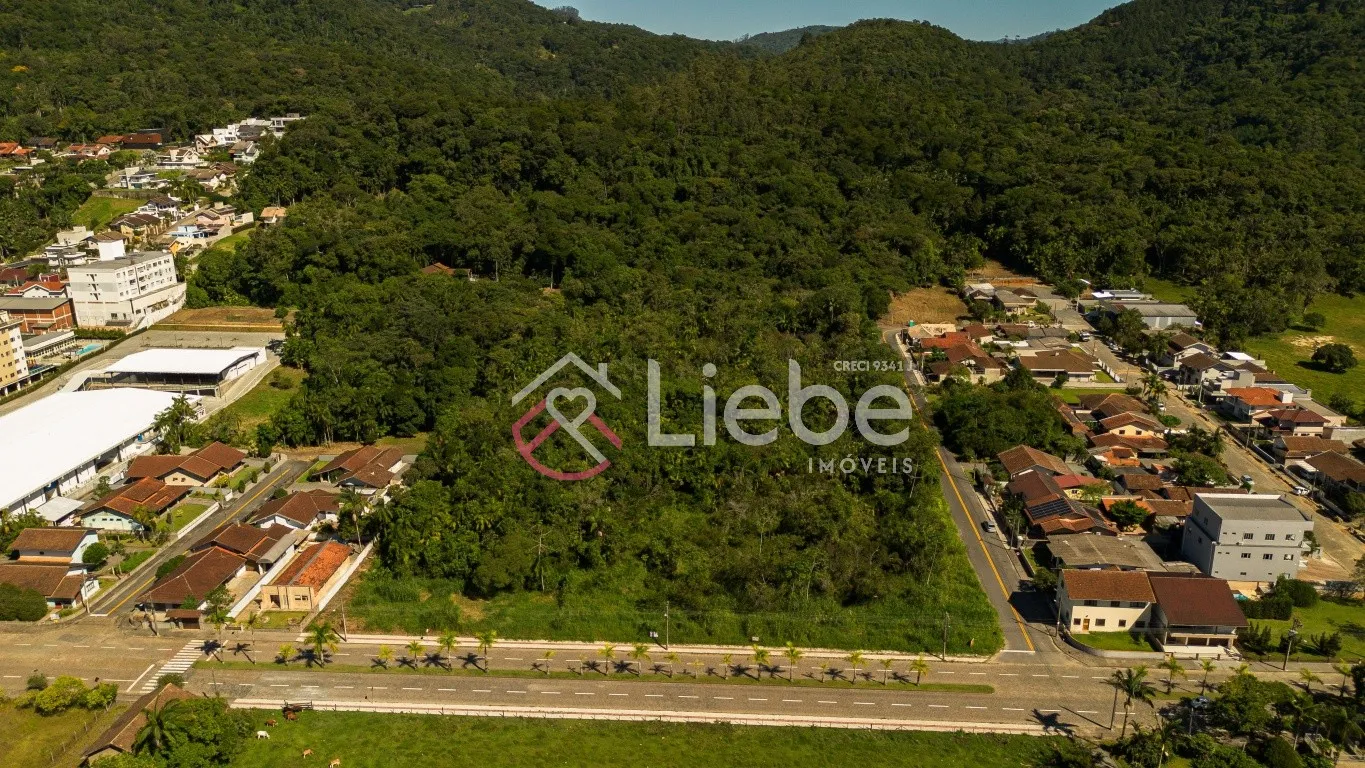 Terreno ÚNICO à Avenida 21 de Janeiro no Centro da cidade de Pomerode com 43.000,00m. - foto 1