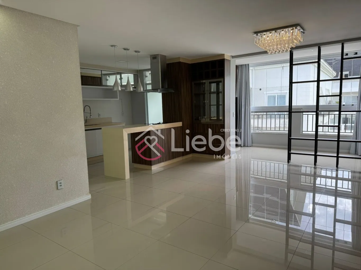 Apartamento SEMI MOBILIADO no Condomínio MONET localizado no Centro da cidade de Pomerode com 87,85m de área privativa. — foto 5