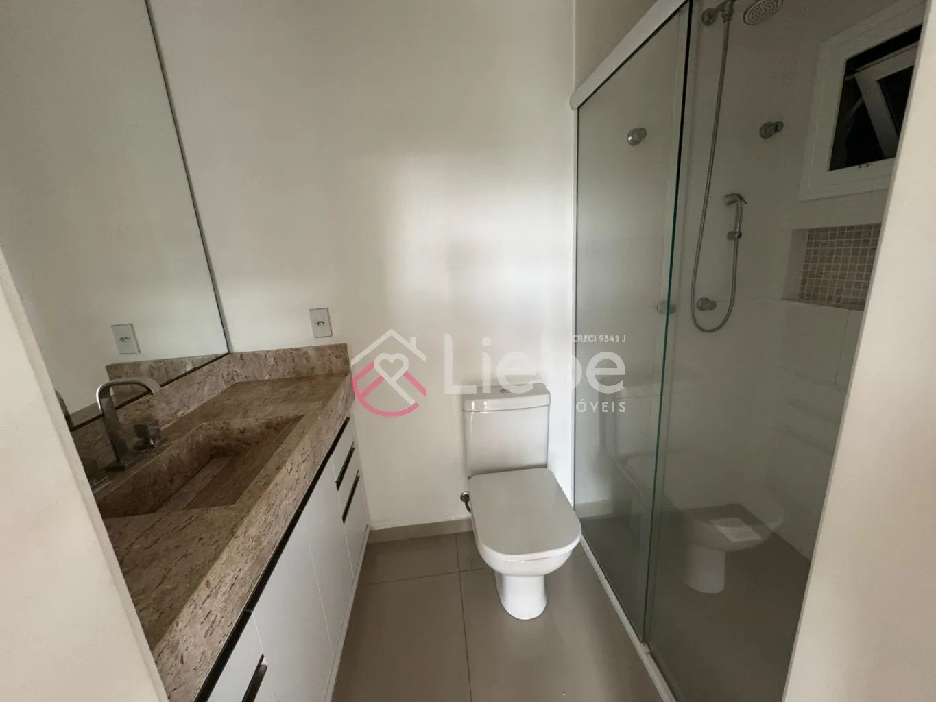 Apartamento SEMI MOBILIADO no Condomínio MONET localizado no Centro da cidade de Pomerode com 87,85m de área privativa. — foto 7