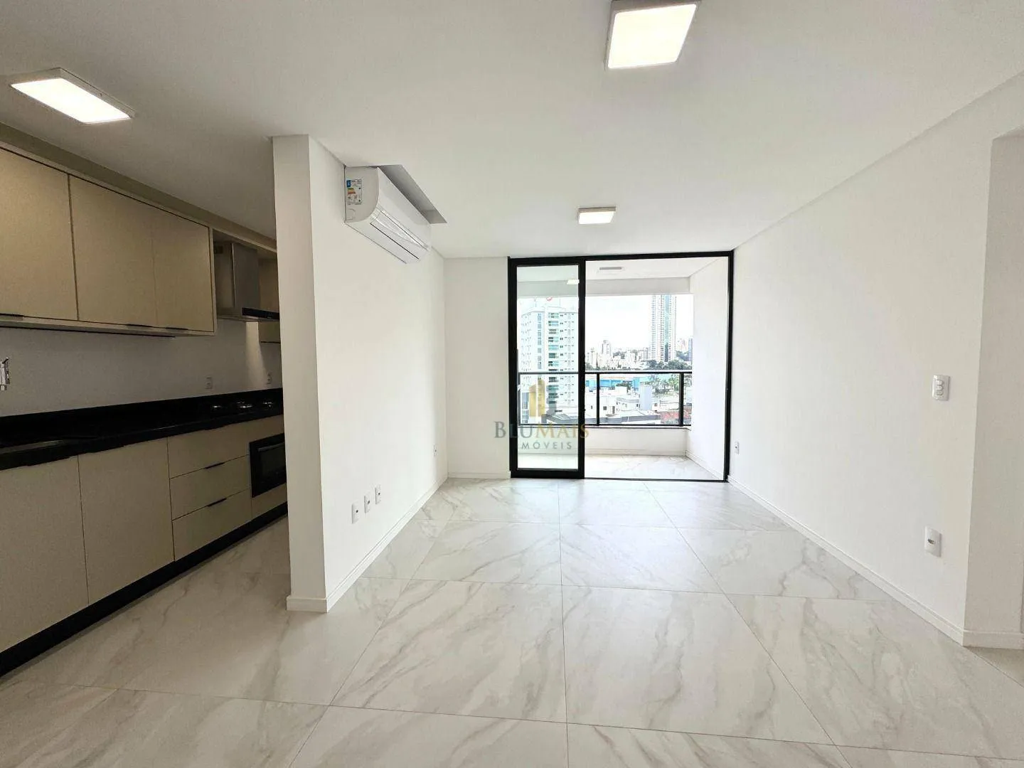 Apartamento com 2 dormitórios à venda, 69 m por R$ 650.000 - Velha - Blumenau/SC — foto 2