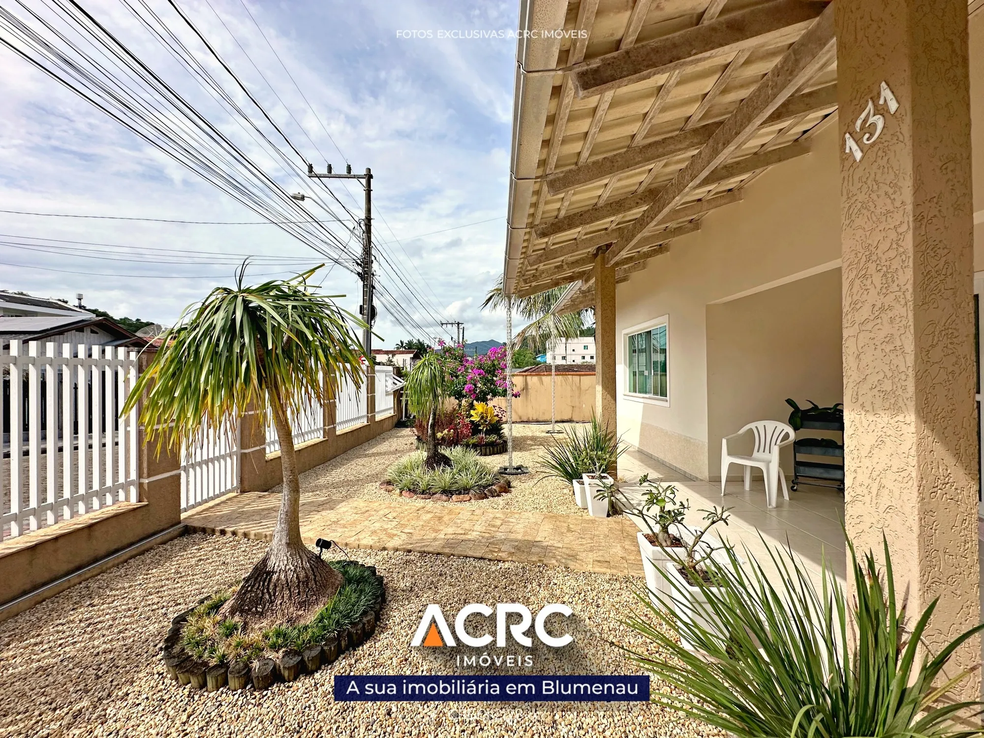 ACRC Imóveis - Casa semi mobiliada para venda no Bairro Água Verde em Blumenau — foto 2