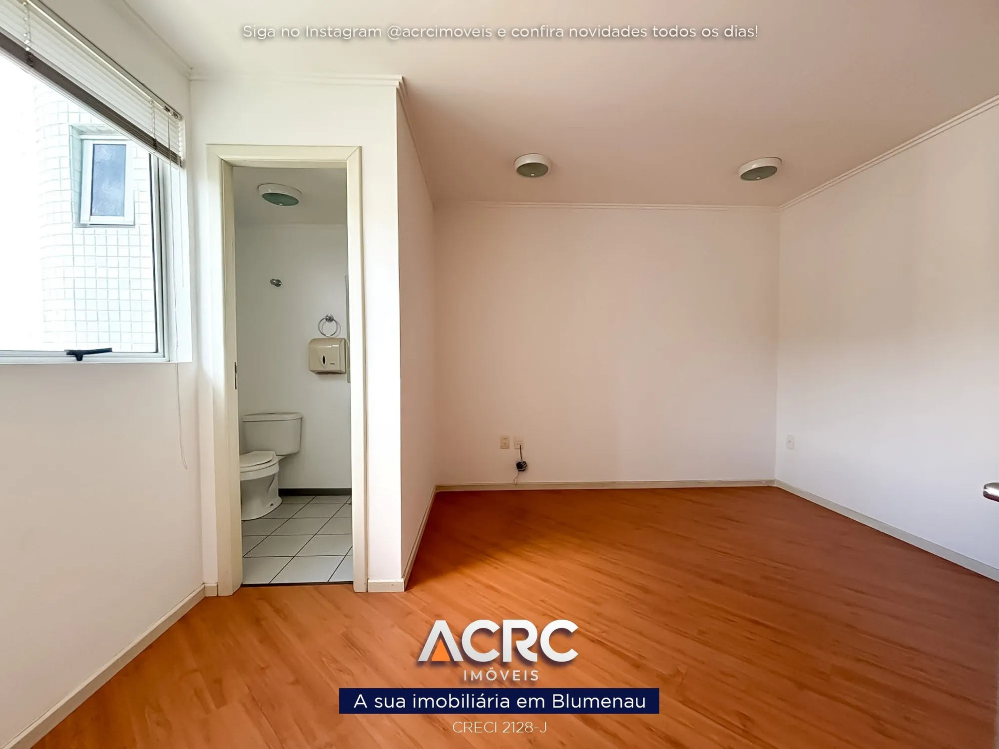 ARCR Imóveis - SA01407 - Sala Comercial para Venda no Bairro Garcia em Blumenau — foto 7