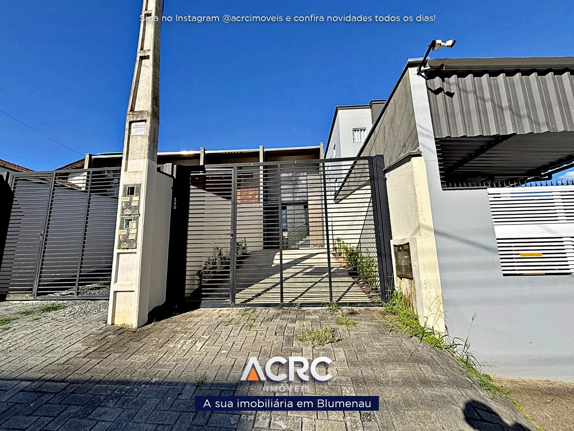 ACRC Imóveis - - Casa para Venda no Bairro Velha em Blumenau. — foto 2