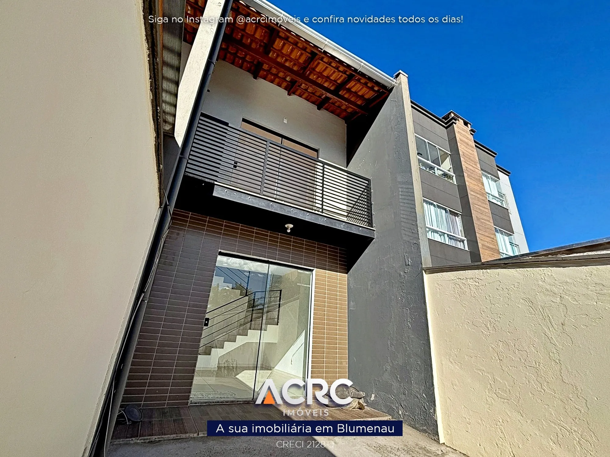 ACRC Imóveis - - Casa para Venda no Bairro Velha em Blumenau. — foto 3