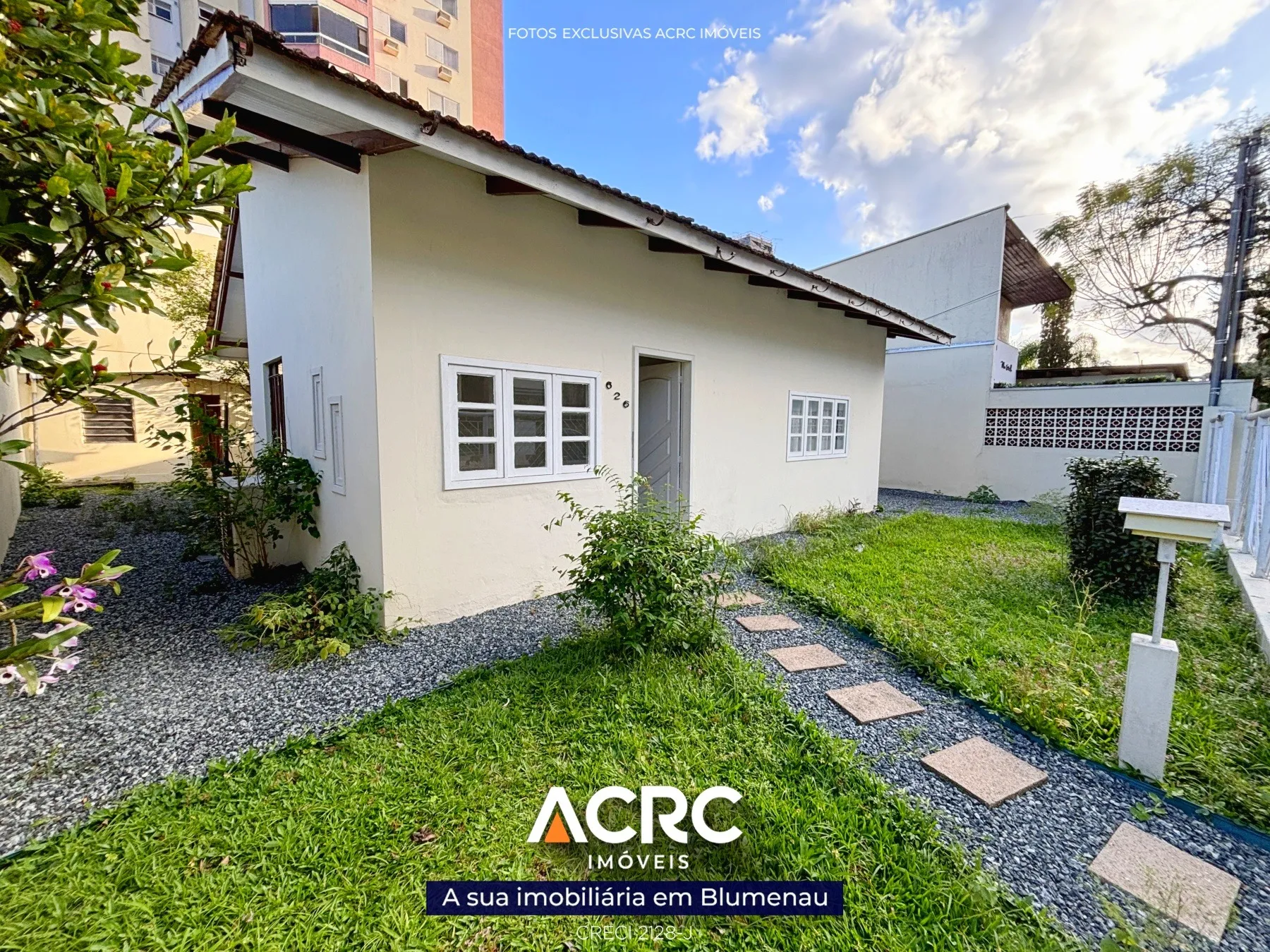 ACRC Imóveis - Casa para venda em Blumenau no bairro Ponta Aguda - foto 1
