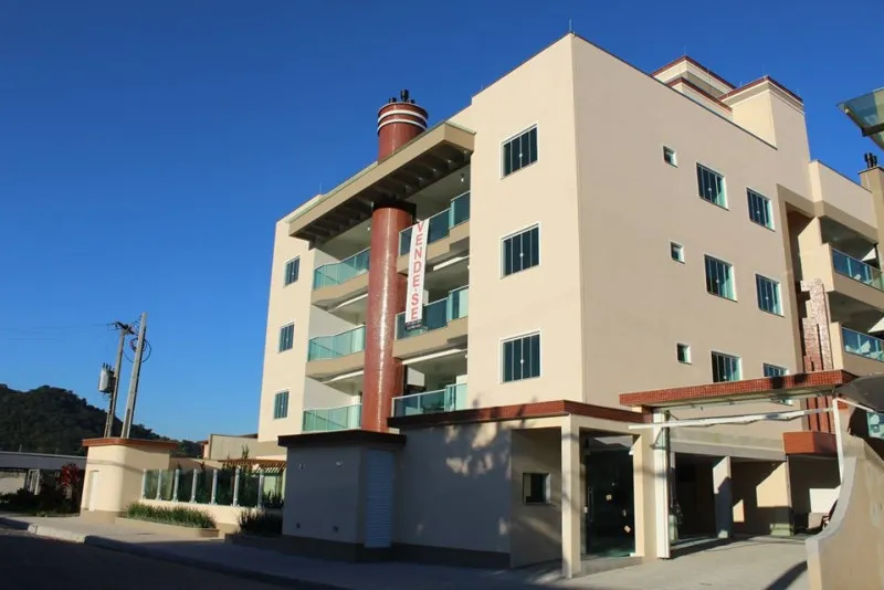 Apartamento com 3 dormitórios, sendo uma suíte e sacada com churrasqueira, no bairro Figueira em Gaspar! — foto 2