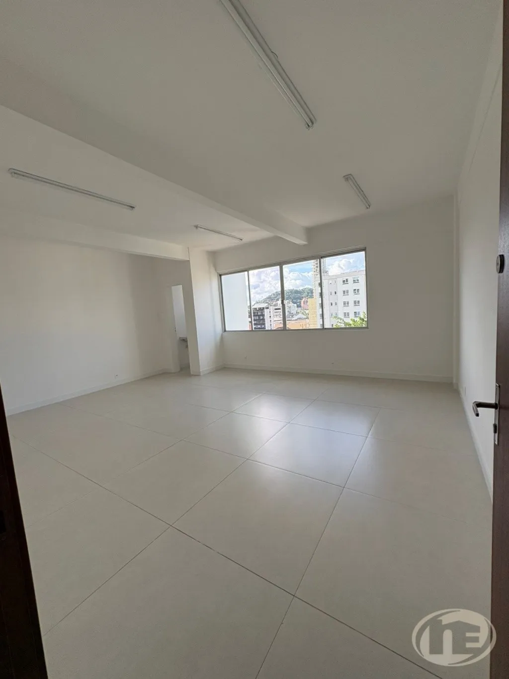 SALA COMERCIAL CENTRO COM 34 M — foto 3