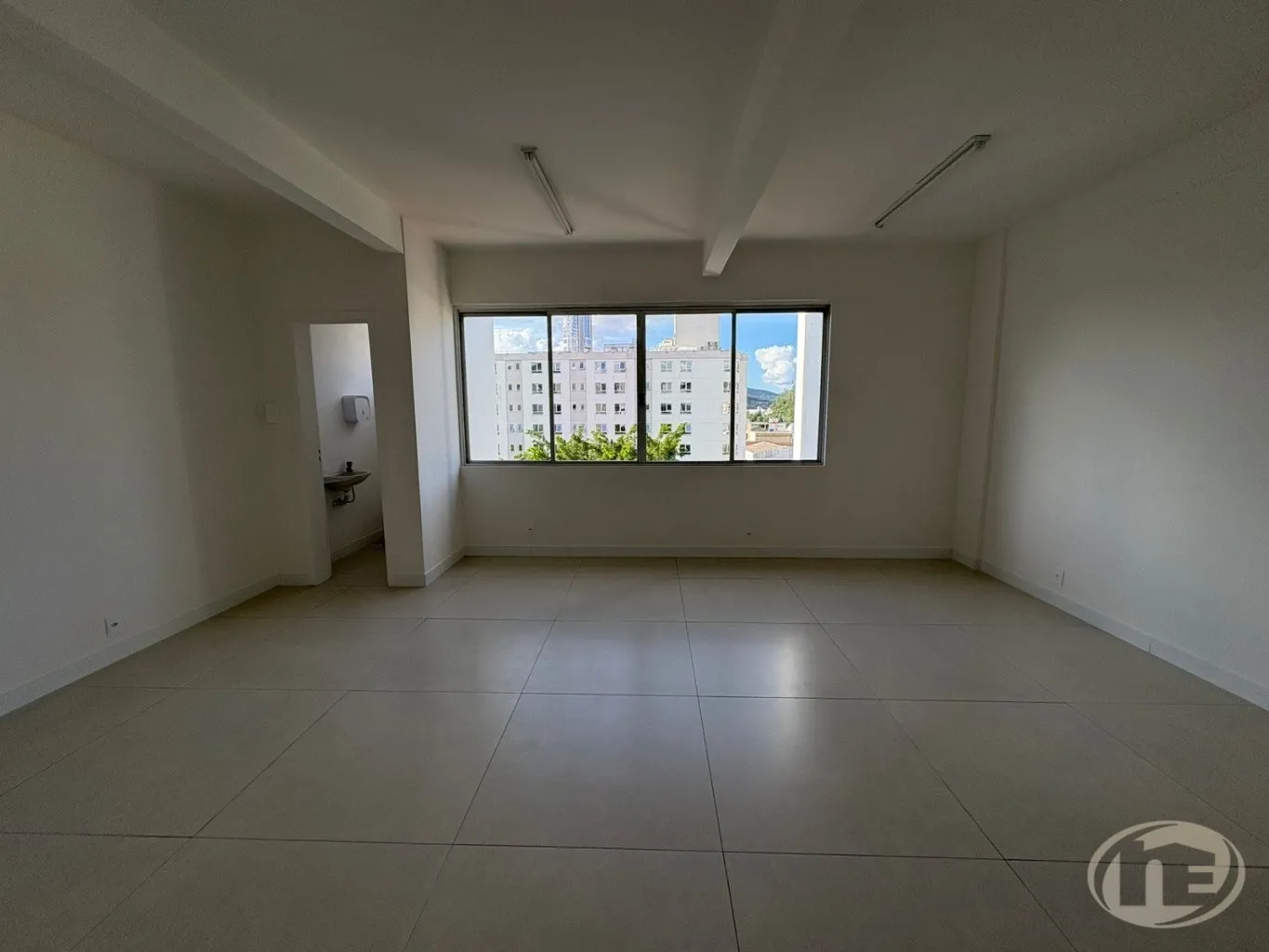 SALA COMERCIAL CENTRO COM 34 M — foto 4