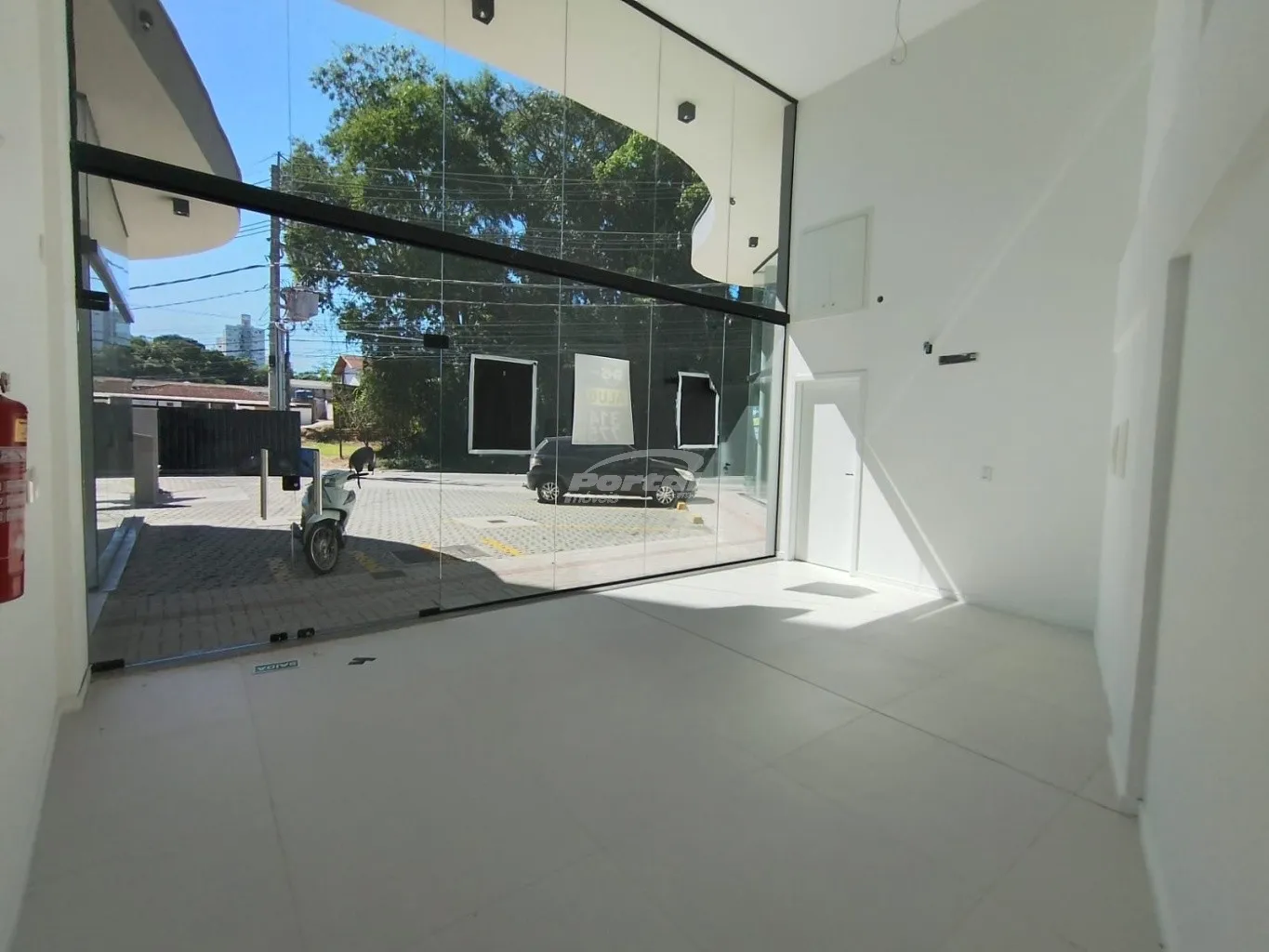 Sala comercial para locação no bairro Velha. — foto 2