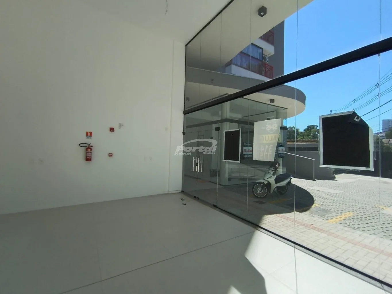 Sala comercial para locação no bairro Velha. — foto 3