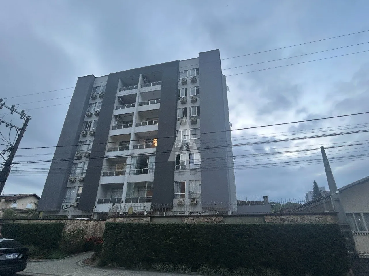 Apartamento com 1 suíte e 2 quartos à venda no bairro América em Joinville-SC por R$530.000,00. - foto 1