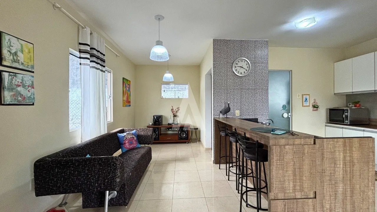 Casa com 1 suíte e 3 quartos à venda no bairro Floresta em Joinville-SC por R$620.000,00. — foto 2