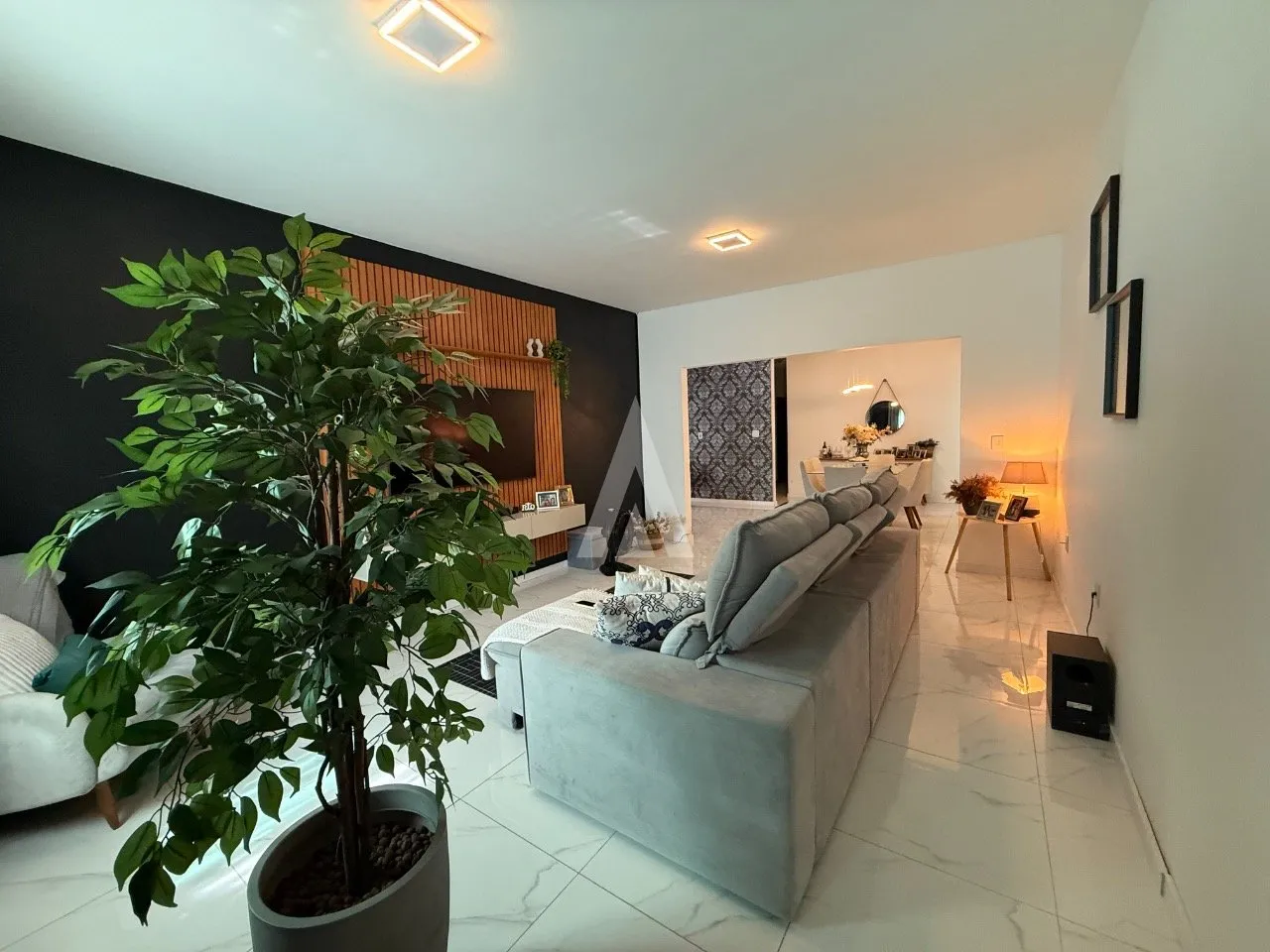 Casa com 1 suíte e 2 quartos à venda no bairro Aventureiro em Joinville-SC por R$790.000,00. — foto 6