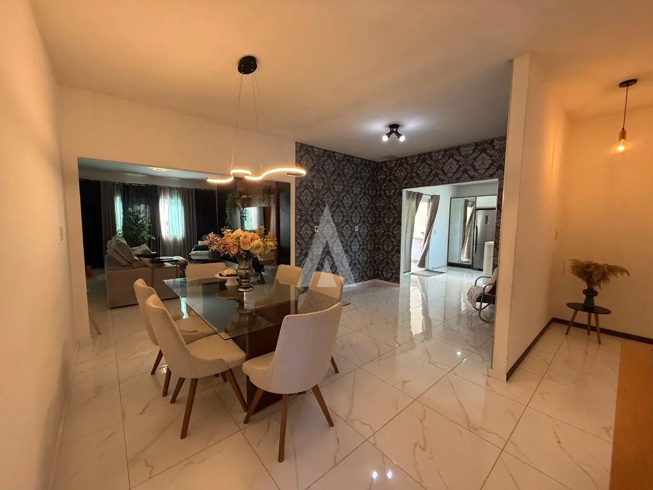 Casa com 1 suíte e 2 quartos à venda no bairro Aventureiro em Joinville-SC por R$790.000,00. — foto 7