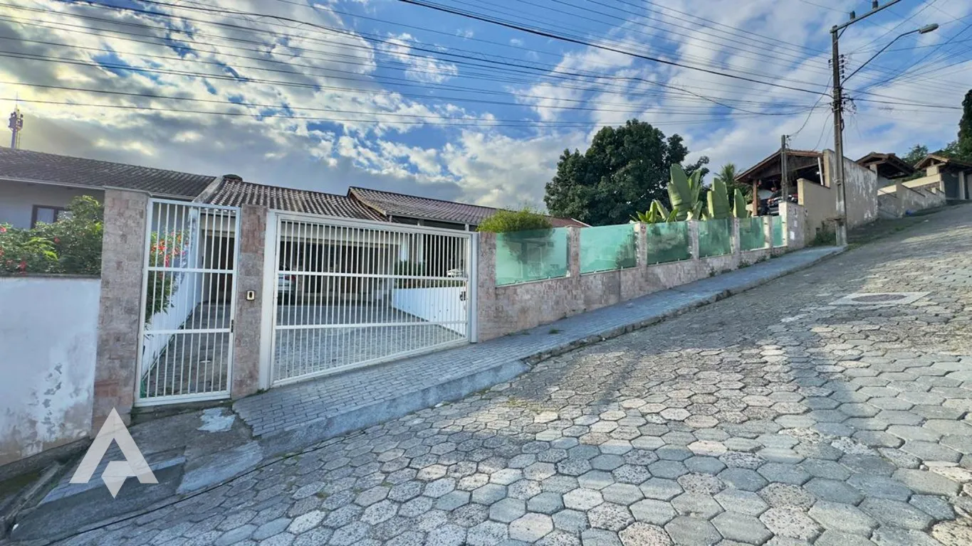 Casa com 3 dormitórios à venda por R$ 950.000,00 - Bairro Itoupava Norte - Blumenau/SC - foto 1