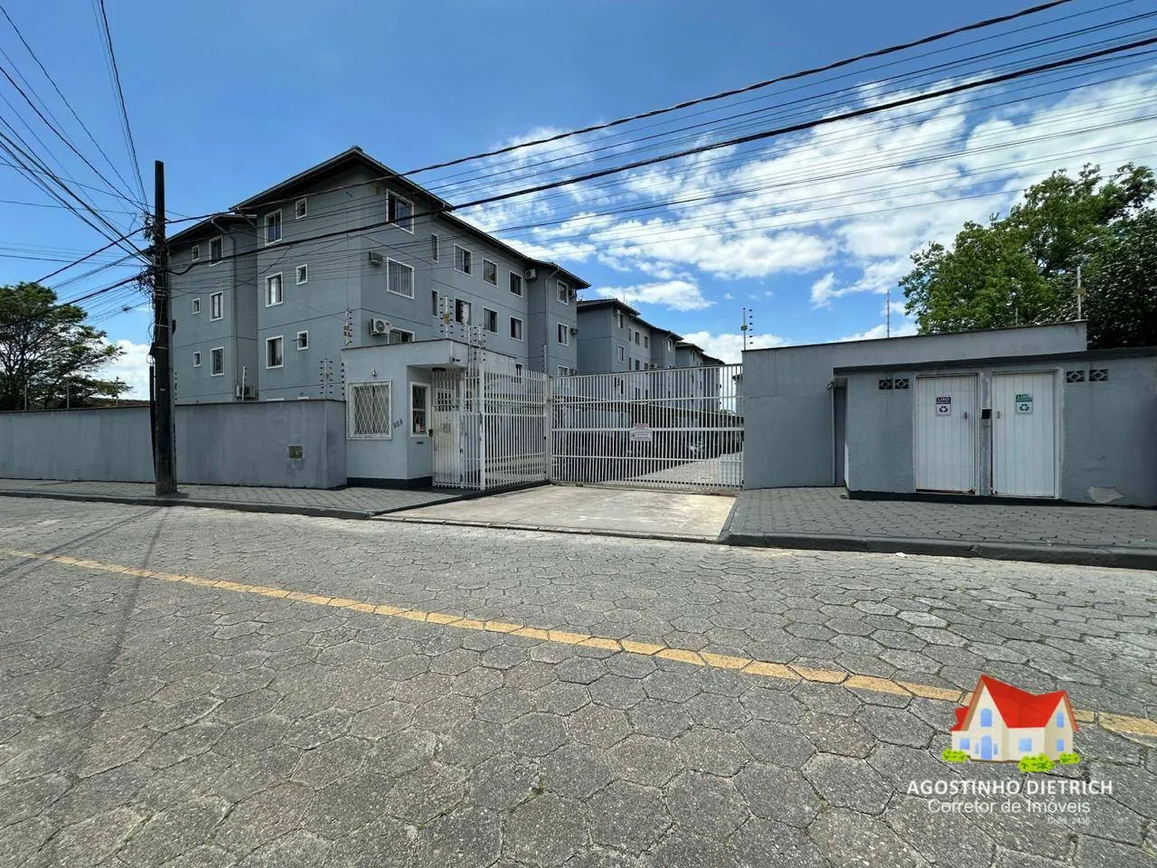 Apartamento C/02 Quartos no 3 Piso + Moveis Planejados + Garagem Coberta + Salao de Festa No Bairro Aventureiro! — foto 2