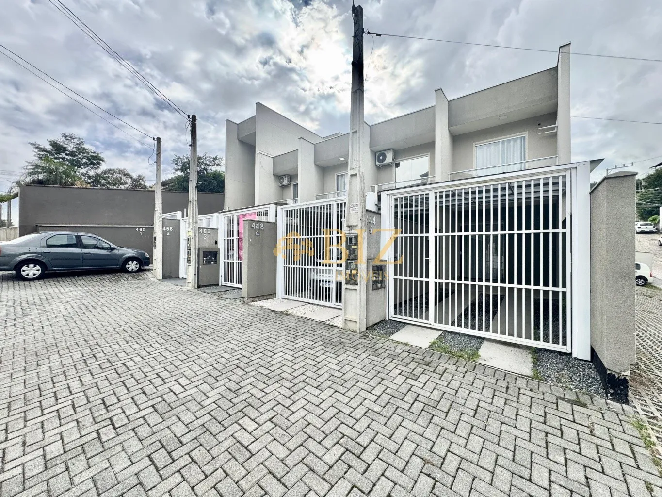 Sobrado com 2 suítes e amplo espaço nos fundos no Bairro Tribess! — foto 3