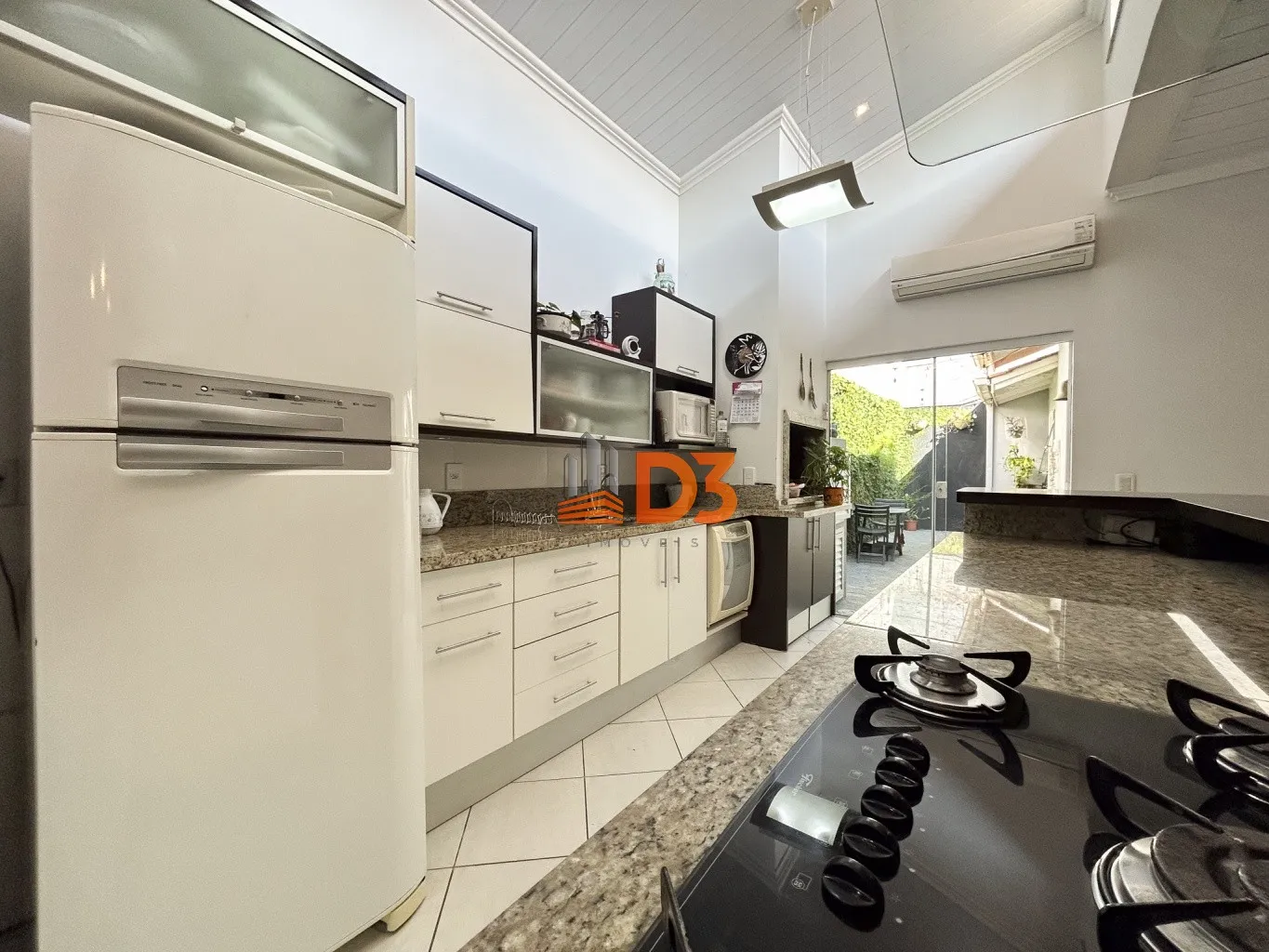 Casa residencial + comercial em rua plana no bairro Garcia — foto 4