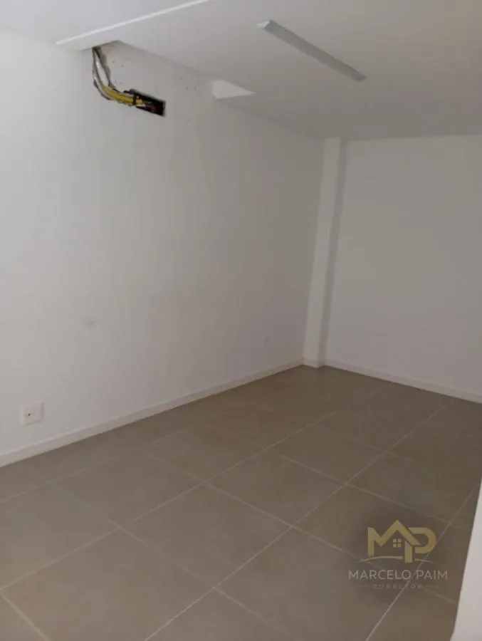 Loja Comercial para Venda em Florianópolis, Canto, 1 banheiro — foto 4