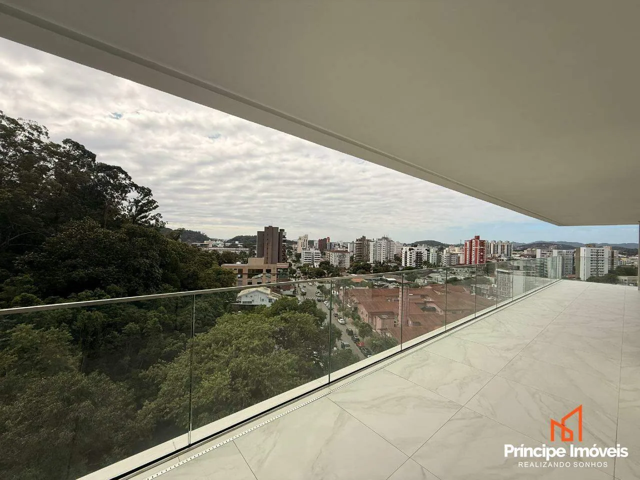 Apartamento com 4 quartos no Anita Garibaldi em Joinville — foto 4