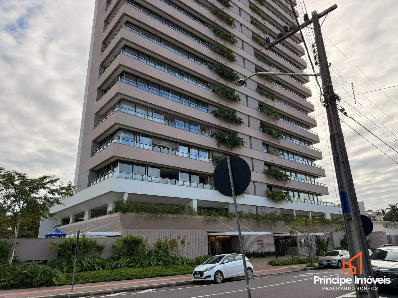 Apartamento com 3 quartos no América em Joinville - foto 1