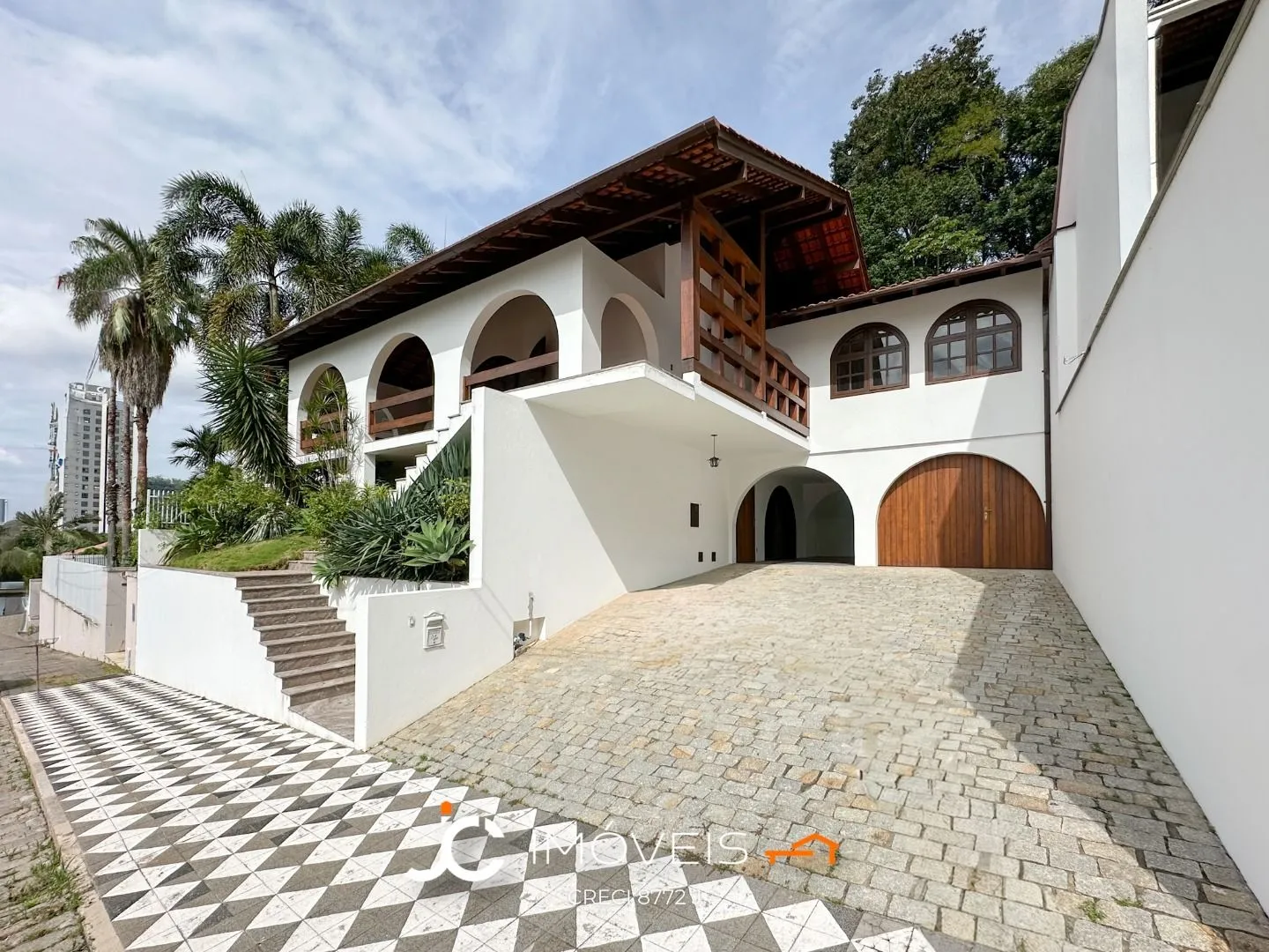 Casa com 4 dormitórios à venda, 432 m por R$ 2.100.000,00 - Velha - Blumenau/SC - foto 1