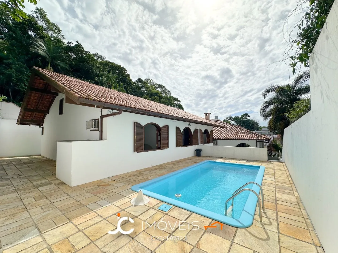 Casa · à venda · 4 quartos · 432m² · Velha, Blumenau