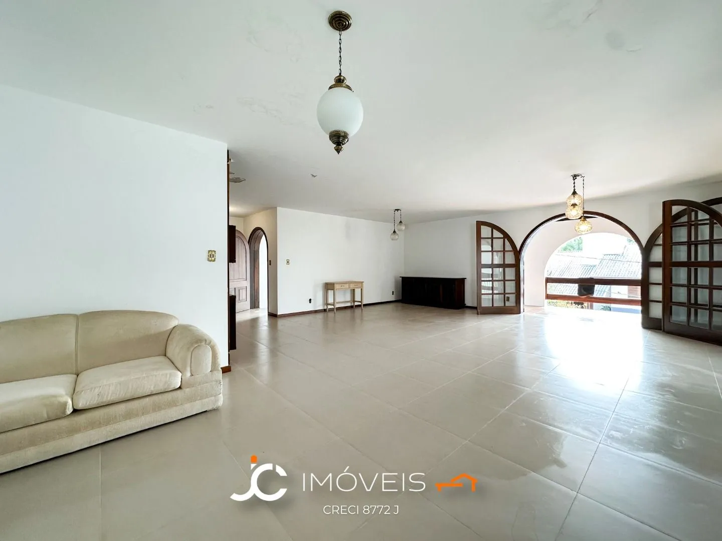 Casa · à venda · 4 quartos · 432m² · Velha, Blumenau