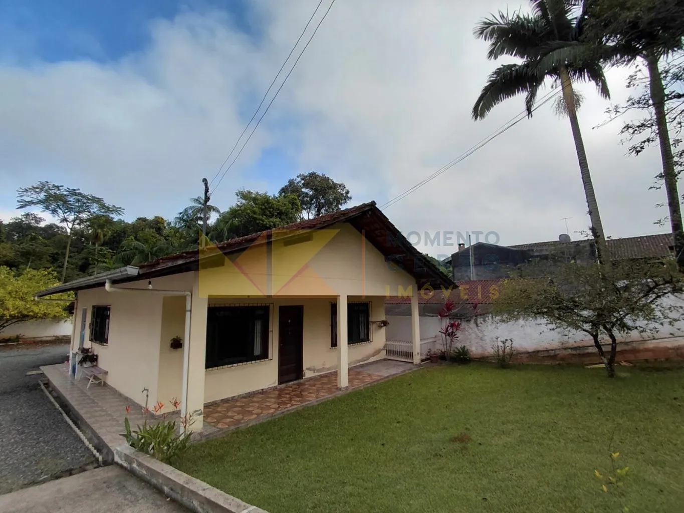 Ótimo terreno com casa de alvenaria em excelente localização no Bairro Salto Weissbach — foto 3