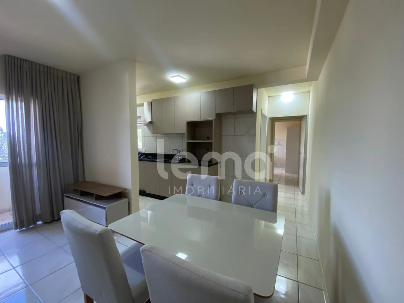 Apartamento semimobiliado com 2 dormitórios, no bairro Velha em Blumenau. - foto 1