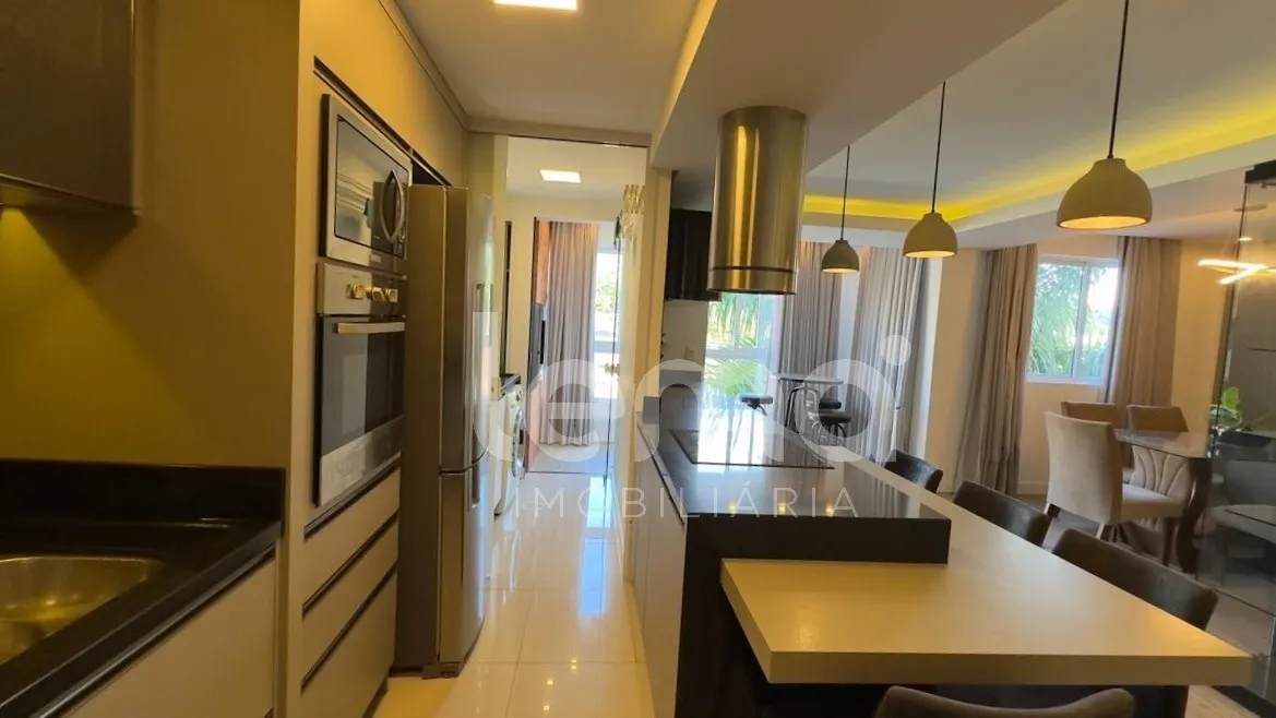 Apartamento com 2 dormitórios, sendo 1 suíte no Bairro Fortaleza. — foto 4