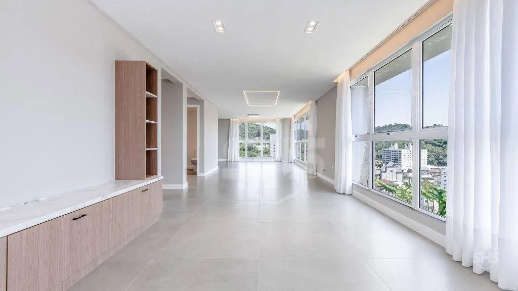 Apartamento com 3 dormitórios, 198 m - venda por R$ 2.700.000,00 ou aluguel por R$ 12.400,00/mês - Bom Retiro - Blumenau/SC - foto 1